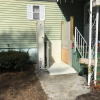 Outdoor Vertical Platform Lift